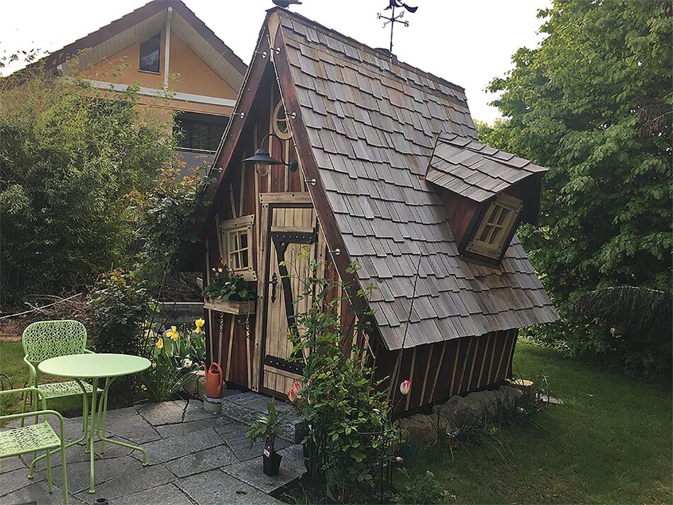 Bläuer Holzbau : Häxehüsli Bläuer Holzbau : Häxehüsli